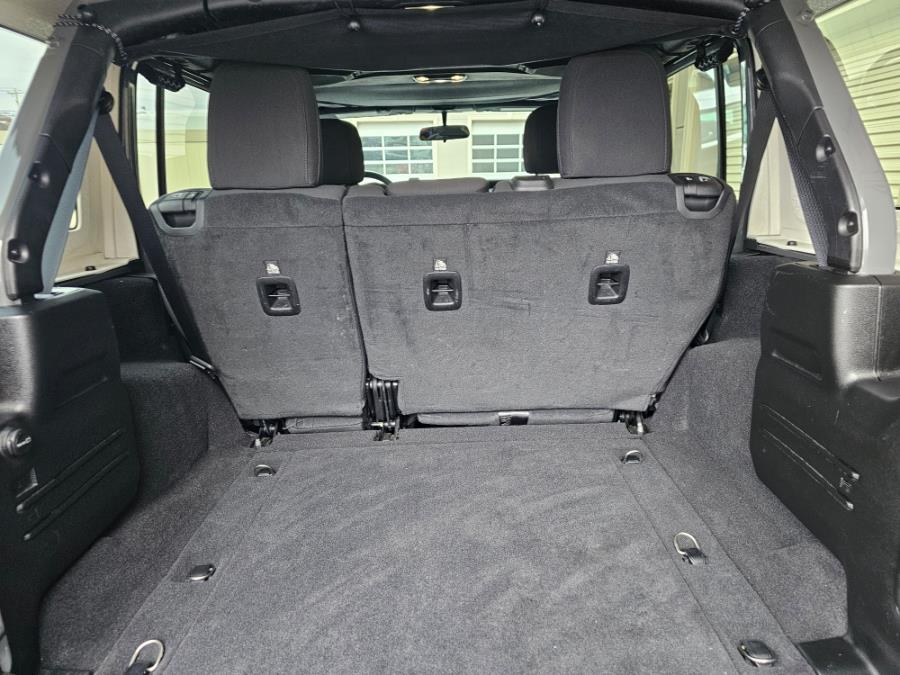 2021 Jeep Wrangler Unlimited Willys 4x4 Sport photo