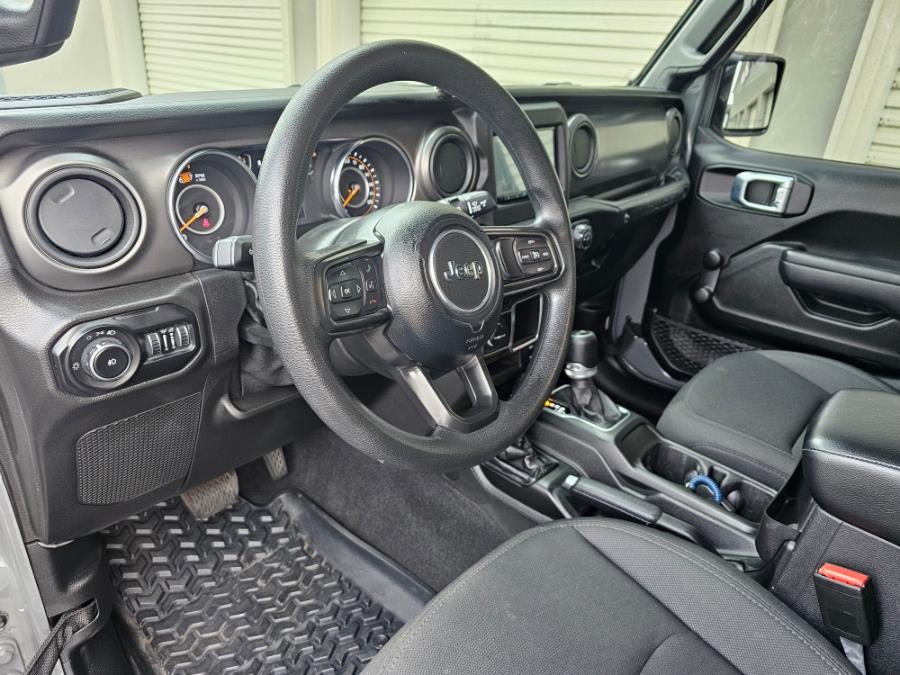 2021 Jeep Wrangler Unlimited Willys 4x4 Sport photo