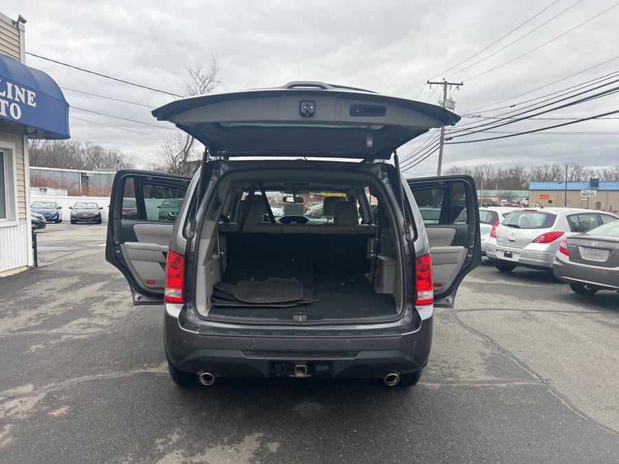2015 Honda Pilot 4WD 4dr Touring w/RES & Navi photo
