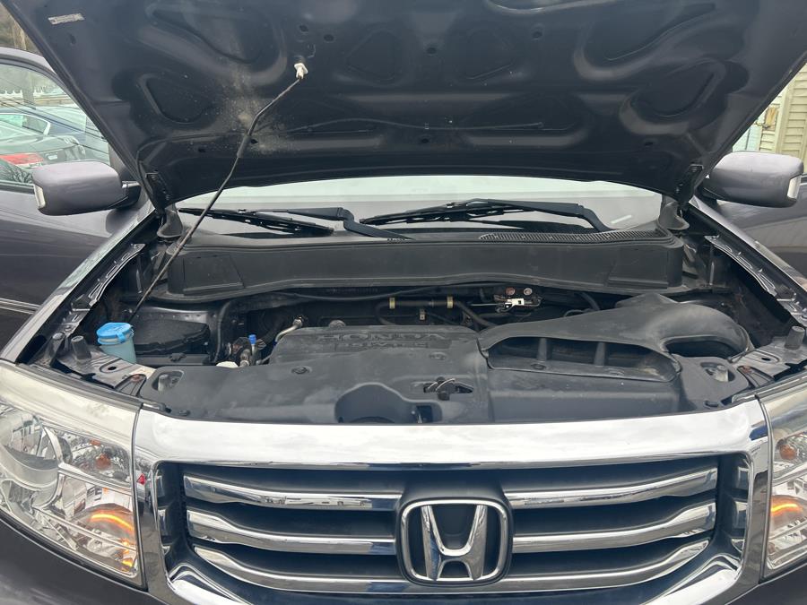 2015 Honda Pilot 4WD 4dr Touring w/RES & Navi photo
