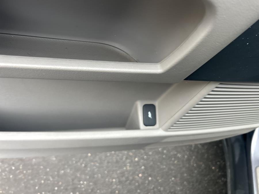 2015 Honda Pilot 4WD 4dr Touring w/RES & Navi photo