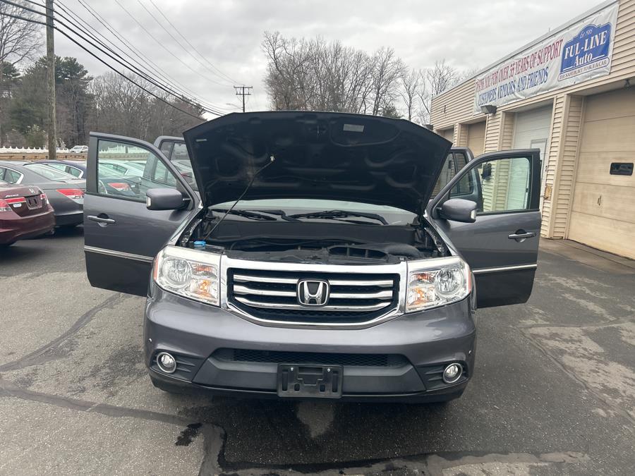 2015 Honda Pilot 4WD 4dr Touring w/RES & Navi photo