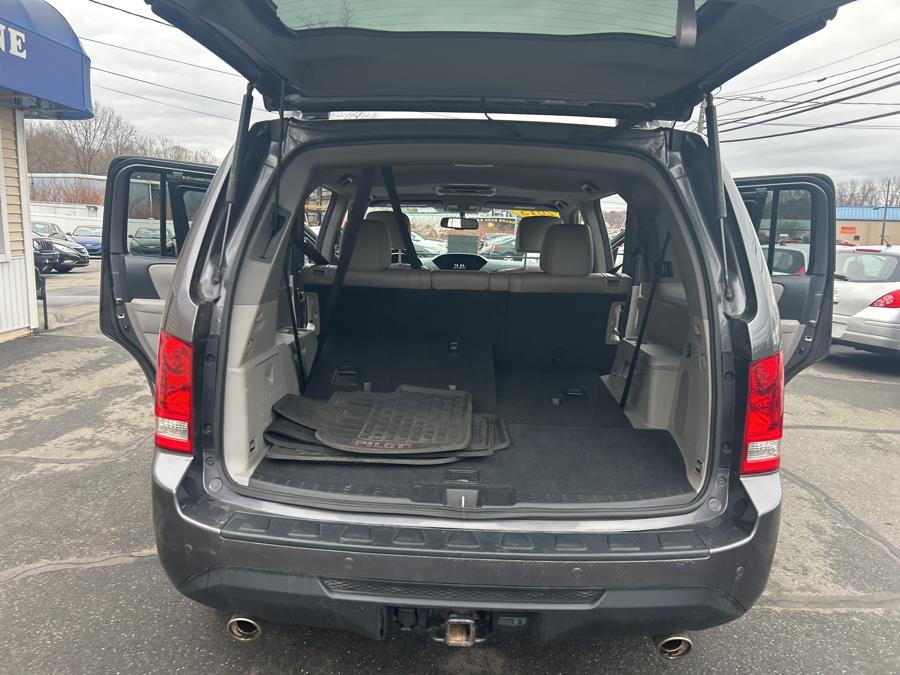 2015 Honda Pilot 4WD 4dr Touring w/RES & Navi photo