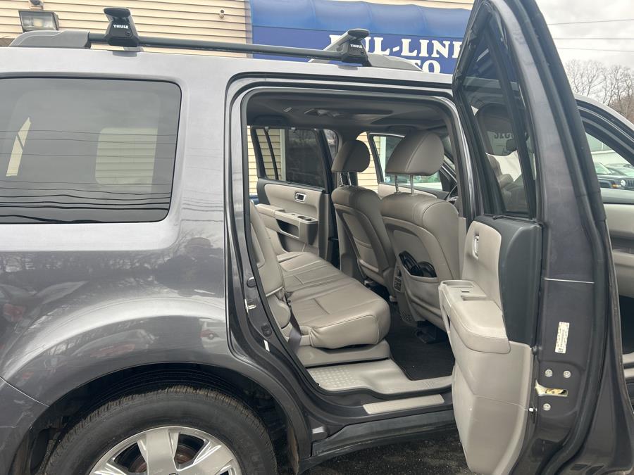 2015 Honda Pilot 4WD 4dr Touring w/RES & Navi photo