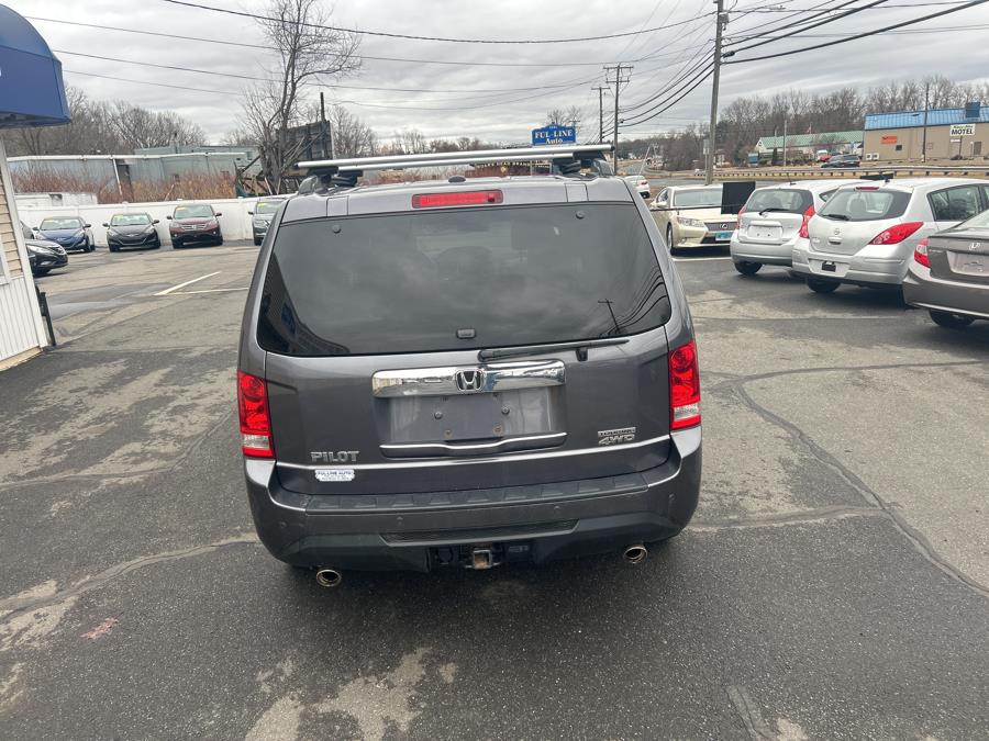 2015 Honda Pilot 4WD 4dr Touring w/RES & Navi photo