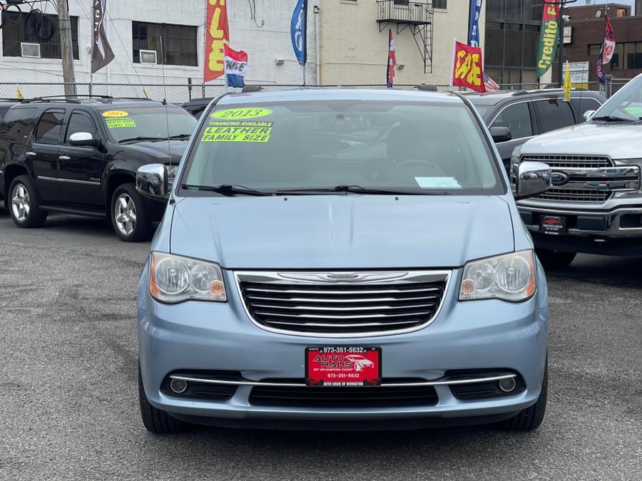 2013 Chrysler Town & Country Touring-L photo