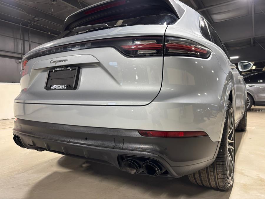 2021 Porsche Cayenne AWD photo