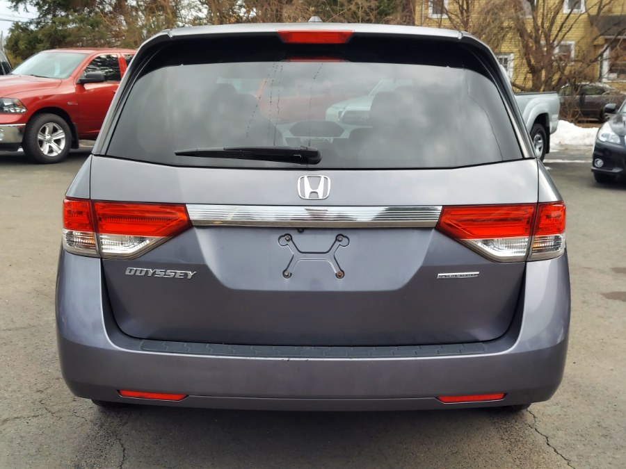 2016 Honda Odyssey 5dr SE photo