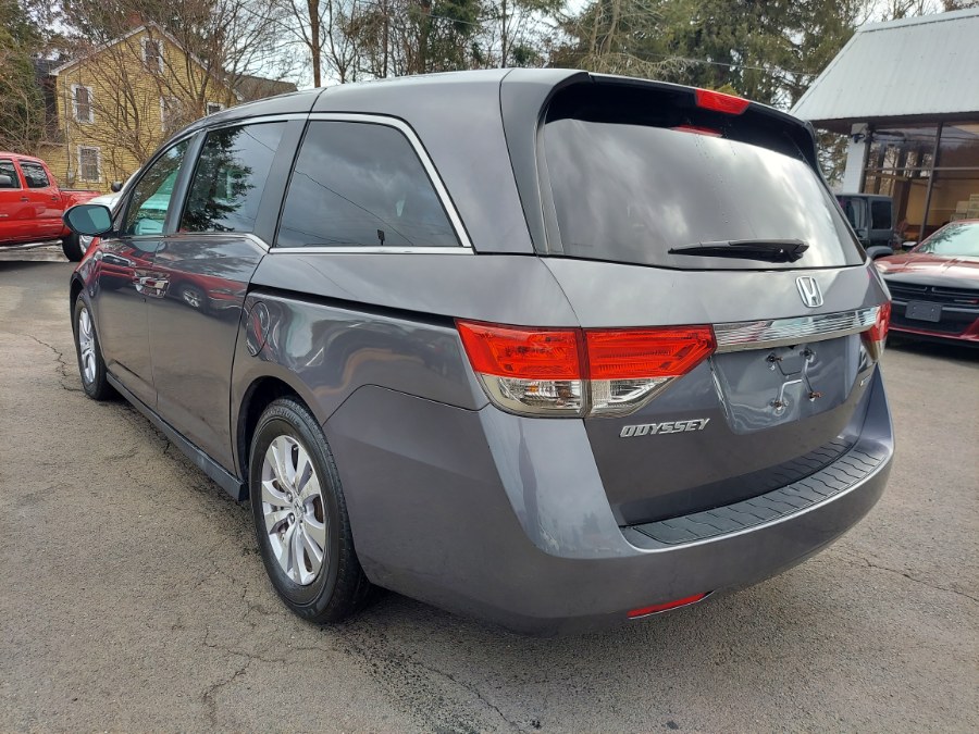 2016 Honda Odyssey 5dr SE photo