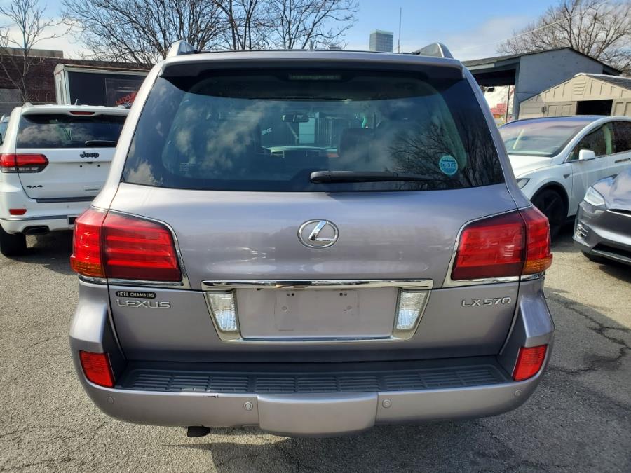 2008 Lexus LX 570 photo