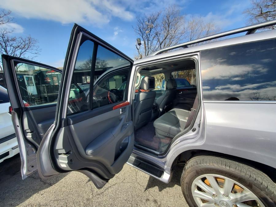 2008 Lexus LX 570 photo