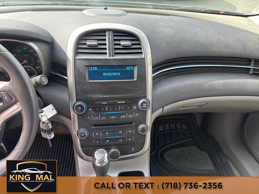 2015 Chevrolet Malibu 4dr Sdn LS w/1FL photo