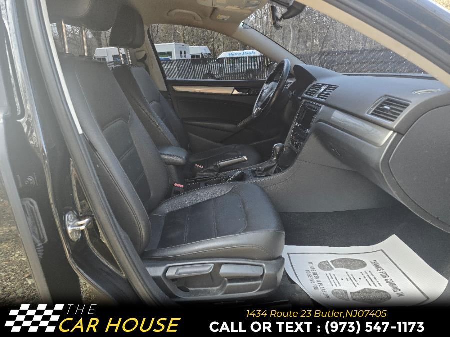 2015 Volkswagen Passat 4dr Sdn 1.8T Auto Limited Edit photo