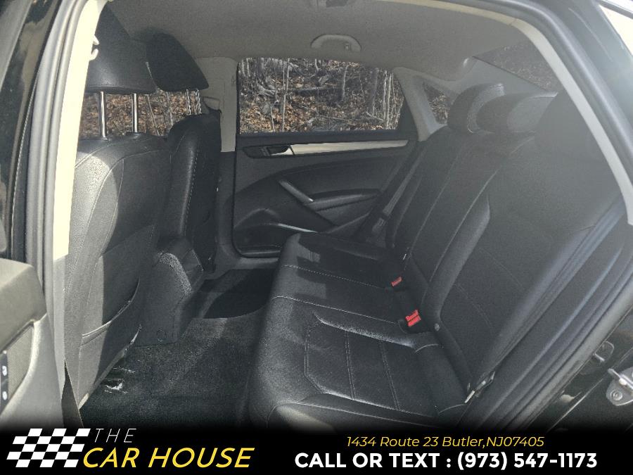 2015 Volkswagen Passat 4dr Sdn 1.8T Auto Limited Edit photo