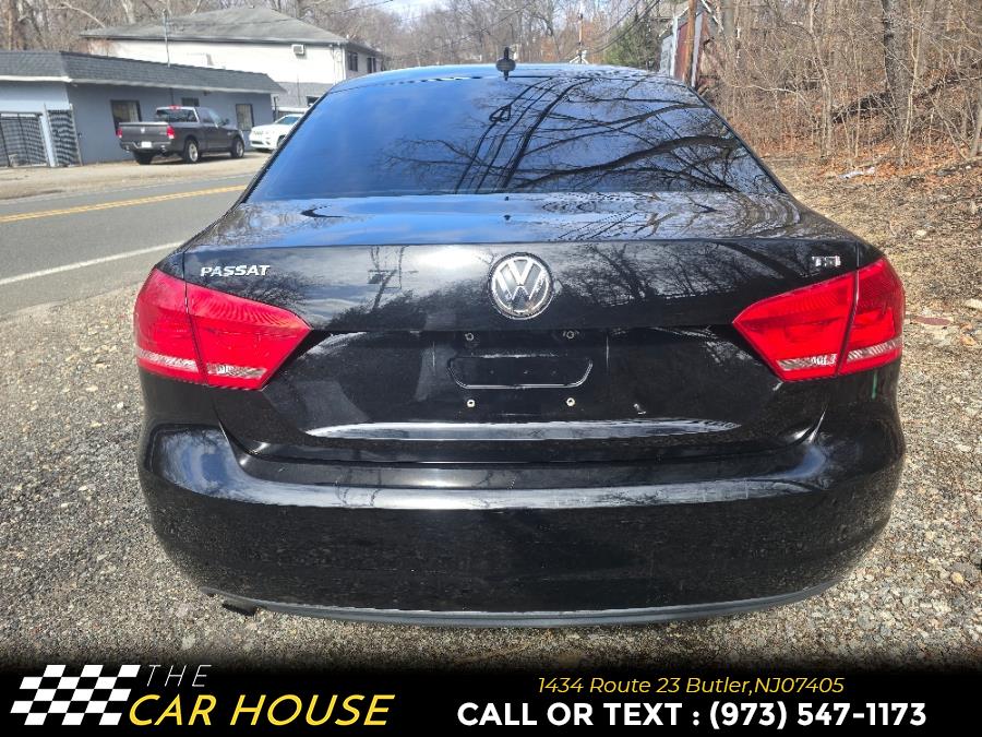2015 Volkswagen Passat 4dr Sdn 1.8T Auto Limited Edit photo
