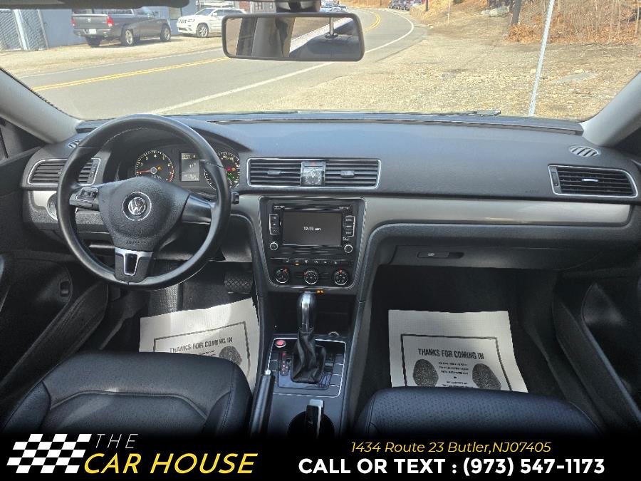 2015 Volkswagen Passat 4dr Sdn 1.8T Auto Limited Edit photo