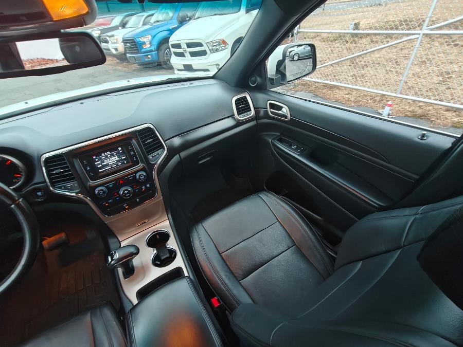 2014 Jeep Grand Cherokee Laredo photo