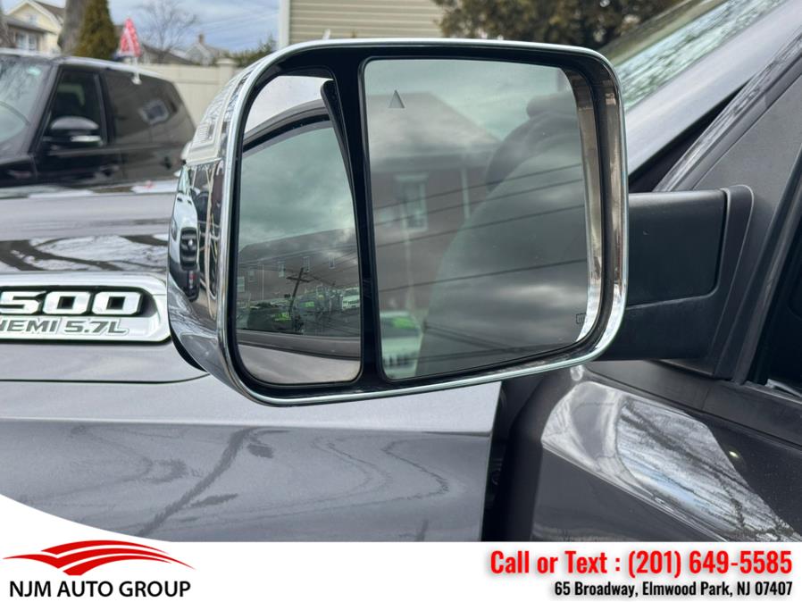 2019 RAM 1500 Laramie 4x4 Quad Cab 6''4