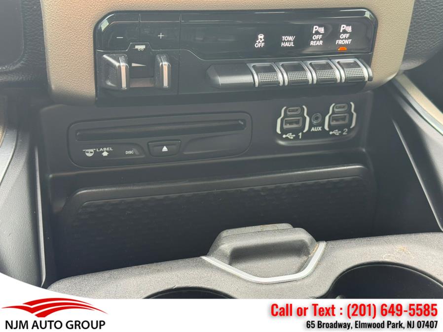 2019 RAM 1500 Laramie 4x4 Quad Cab 6''4
