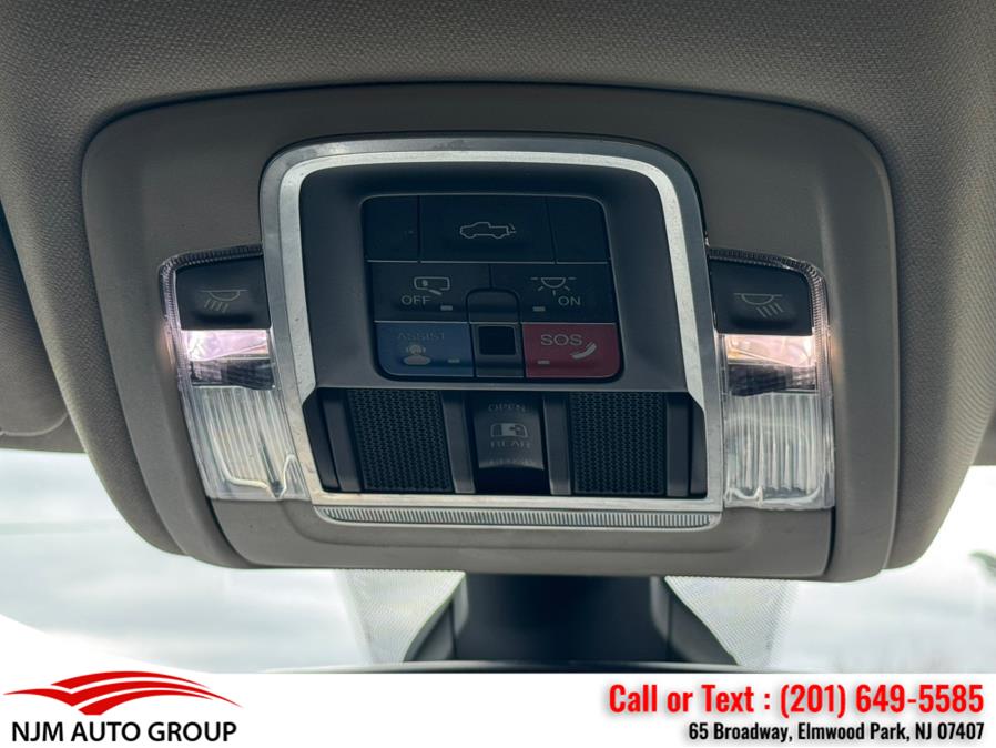 2019 RAM 1500 Laramie 4x4 Quad Cab 6''4
