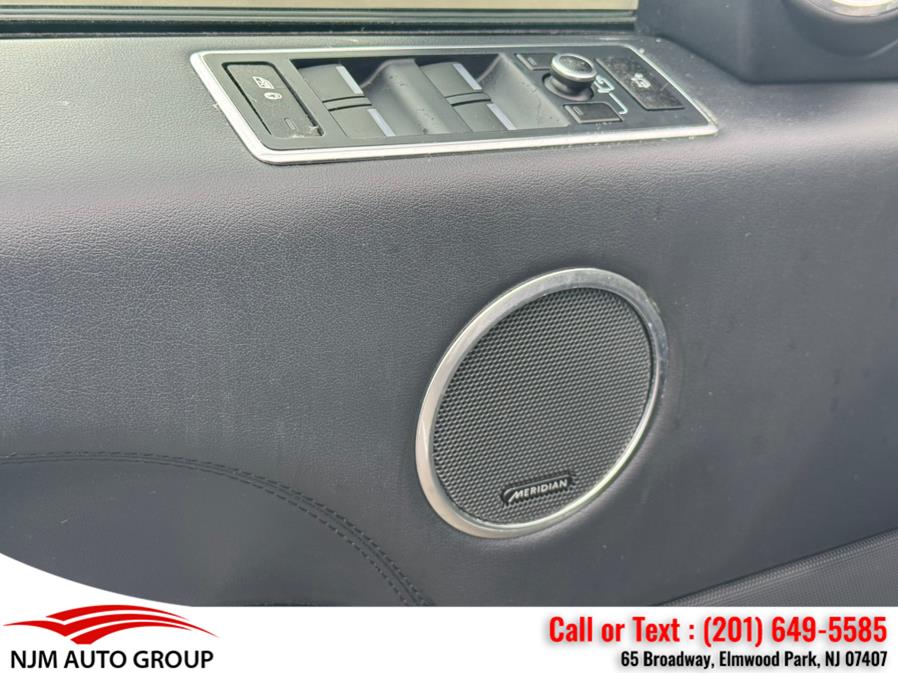2014 Land Rover Range Rover Supercharged photo