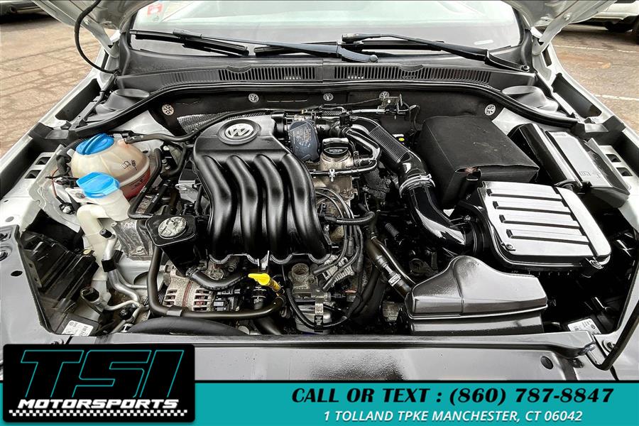 2015 Volkswagen Jetta Sedan 4dr Man 2.0L S photo
