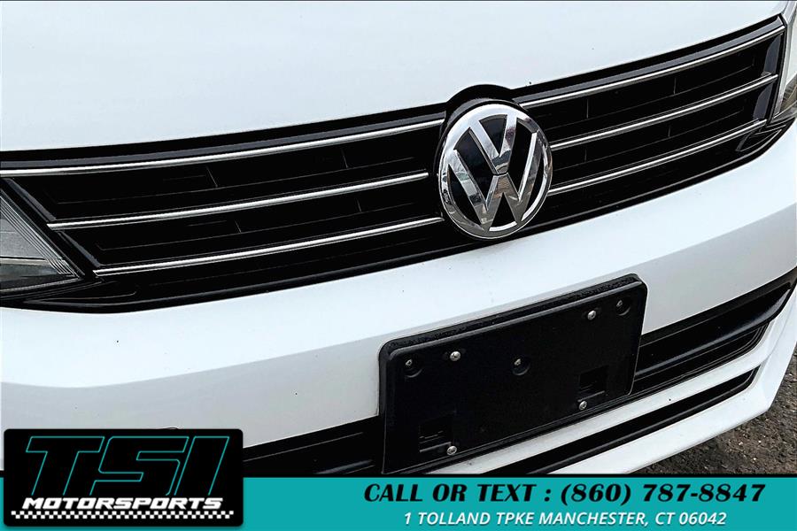 2015 Volkswagen Jetta Sedan 4dr Man 2.0L S photo