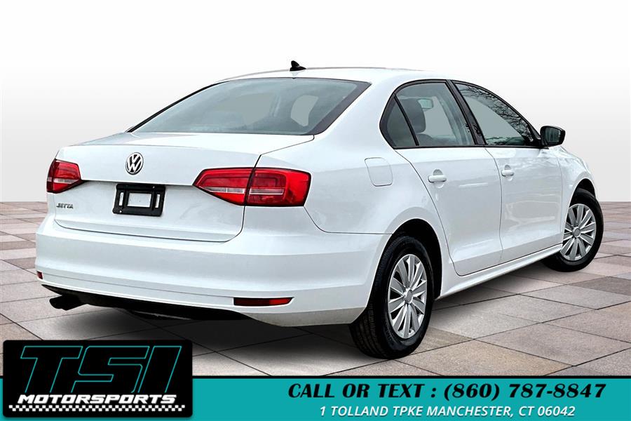 2015 Volkswagen Jetta Sedan 4dr Man 2.0L S photo