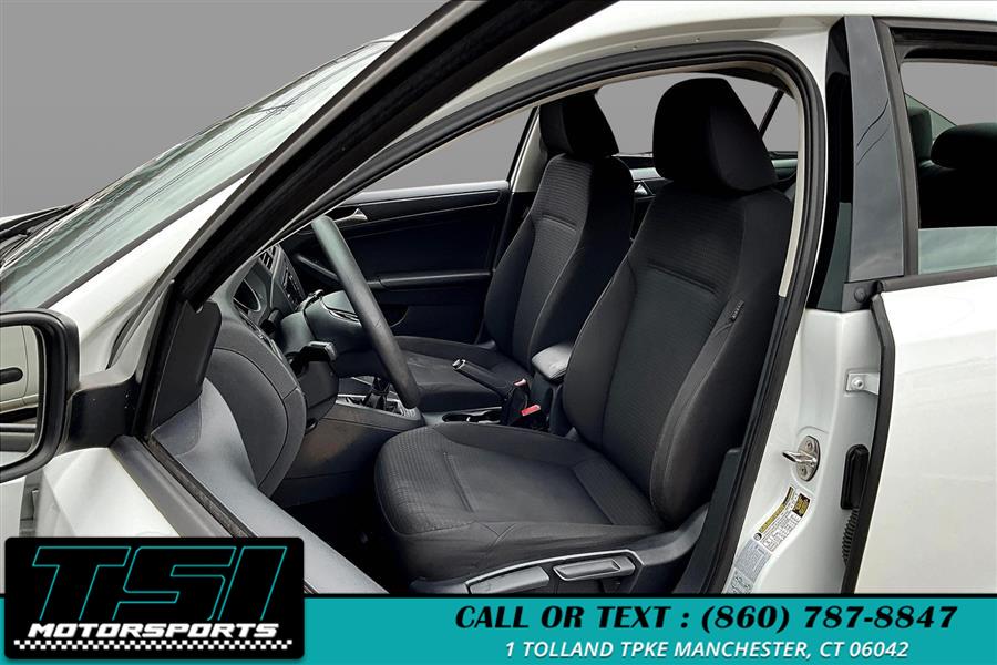 2015 Volkswagen Jetta Sedan 4dr Man 2.0L S photo