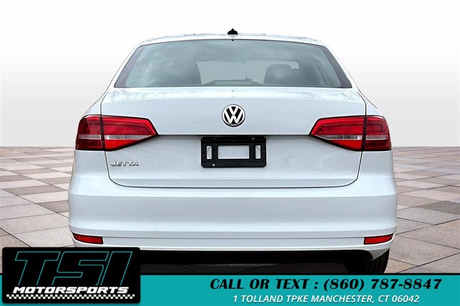 2015 Volkswagen Jetta Sedan 4dr Man 2.0L S photo