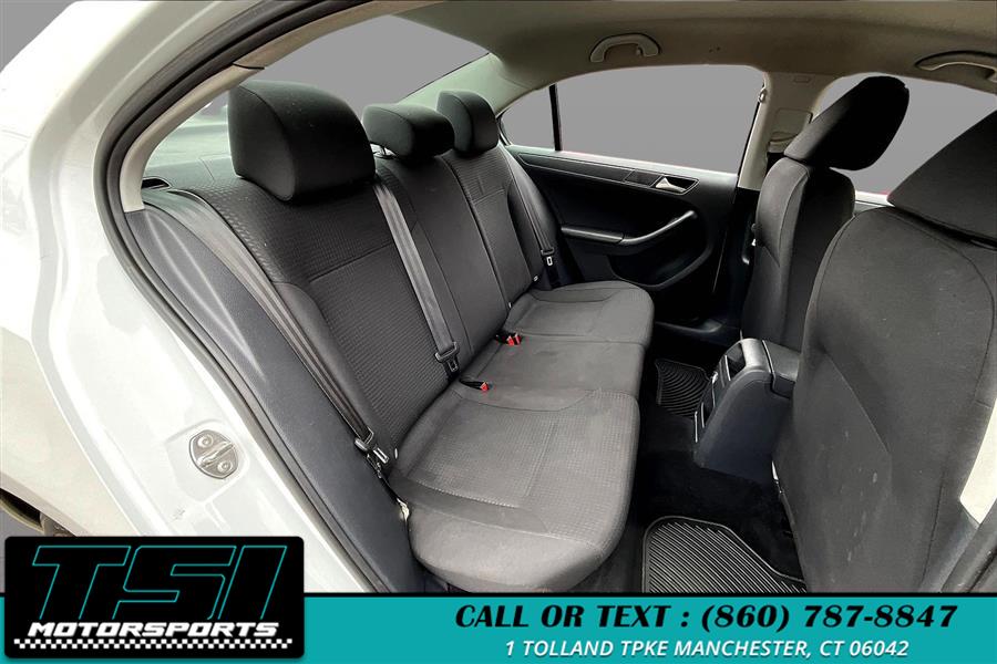 2015 Volkswagen Jetta Sedan 4dr Man 2.0L S photo