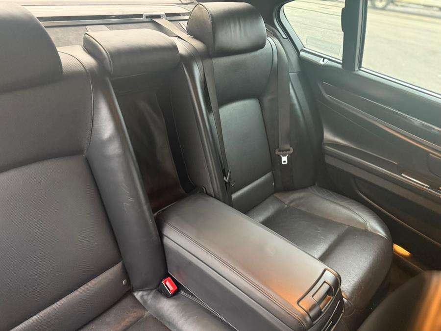 2015 BMW 7-Series 4dr Sdn 750i xDrive AWD photo