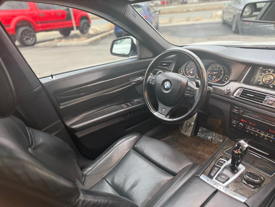 2015 BMW 7-Series 4dr Sdn 750i xDrive AWD photo