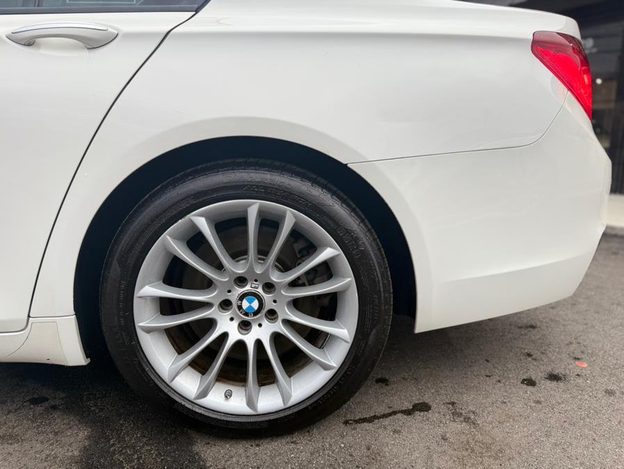 2015 BMW 7-Series 4dr Sdn 750i xDrive AWD photo