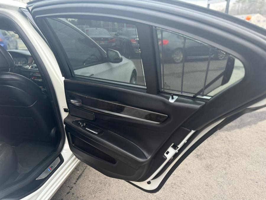 2015 BMW 7-Series 4dr Sdn 750i xDrive AWD photo