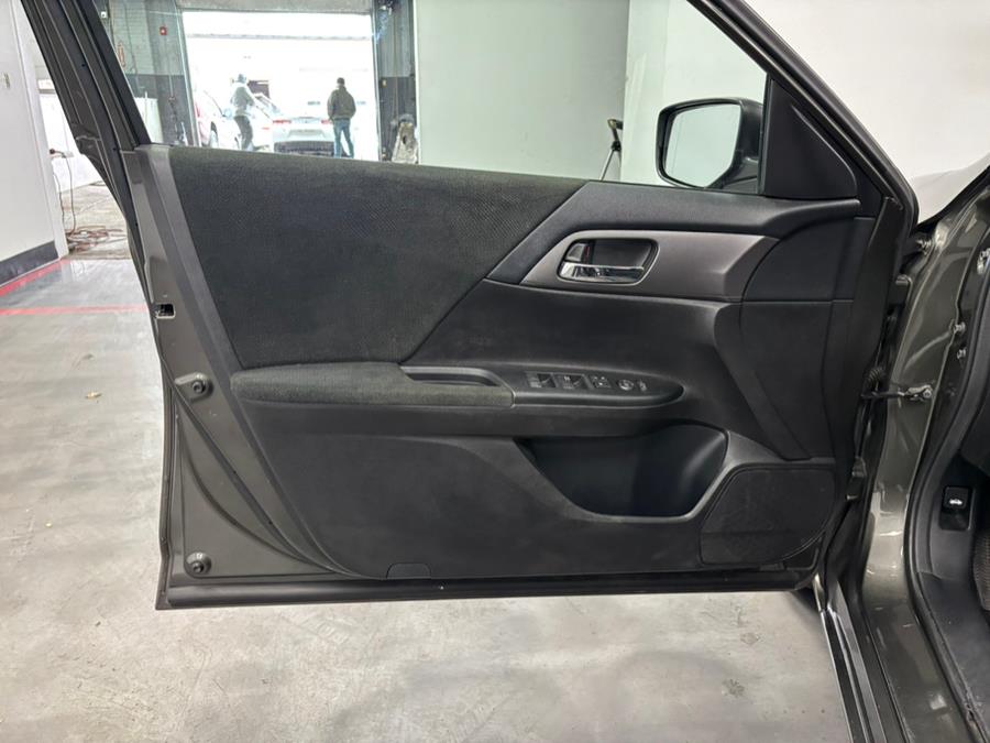 2013 Honda Accord LX photo