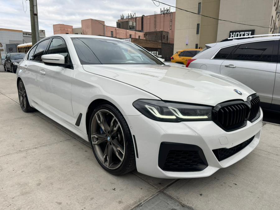 2021 BMW 5-Series M550i xDrive Sedan photo