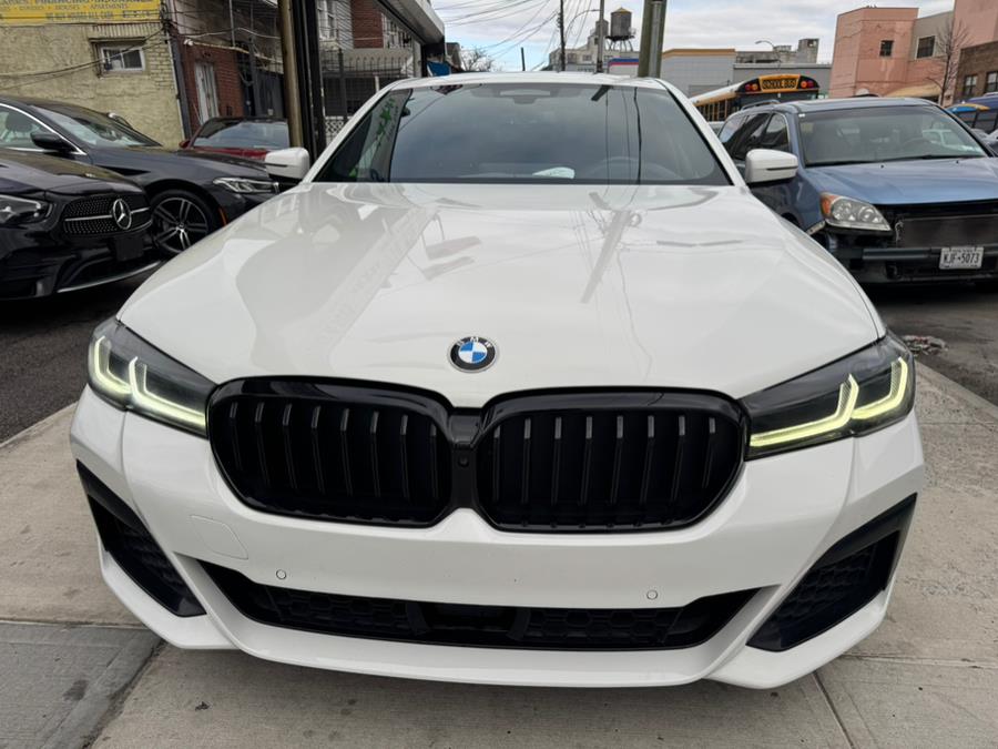 2021 BMW 5-Series M550i xDrive Sedan photo