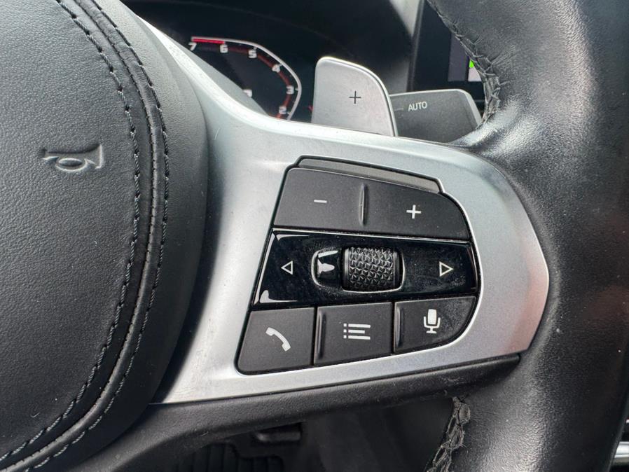 2021 BMW 5-Series M550i xDrive Sedan photo