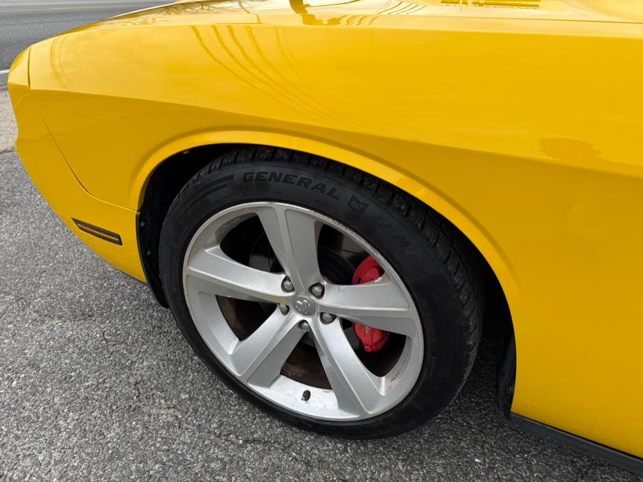 2010 Dodge Challenger SRT8 photo