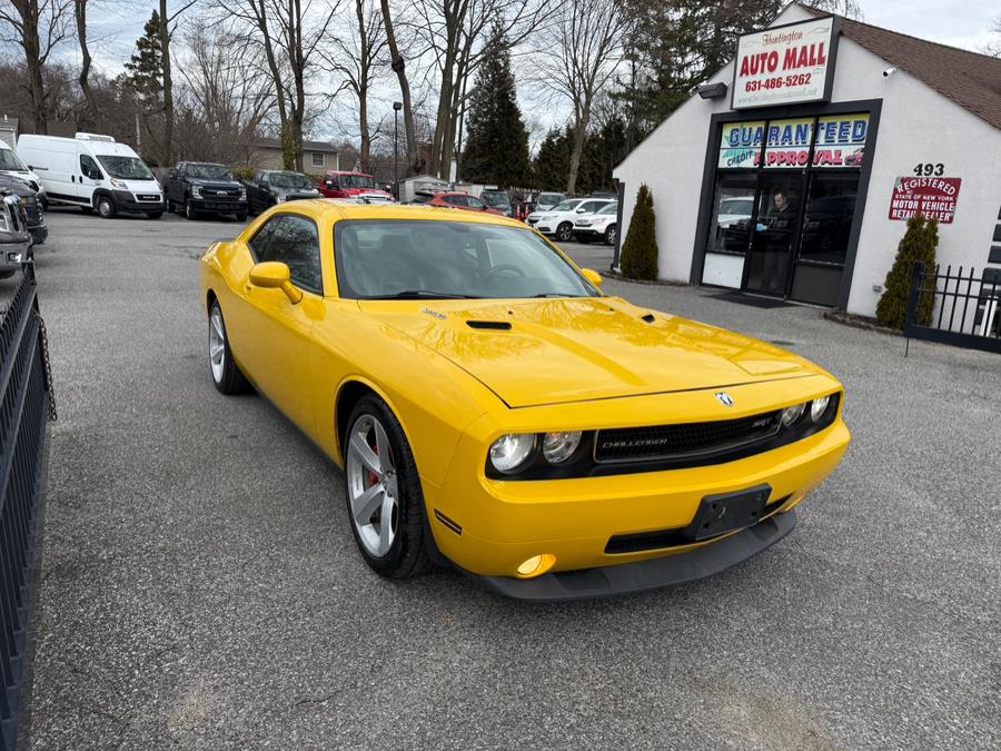 2010 Dodge Challenger SRT8 photo
