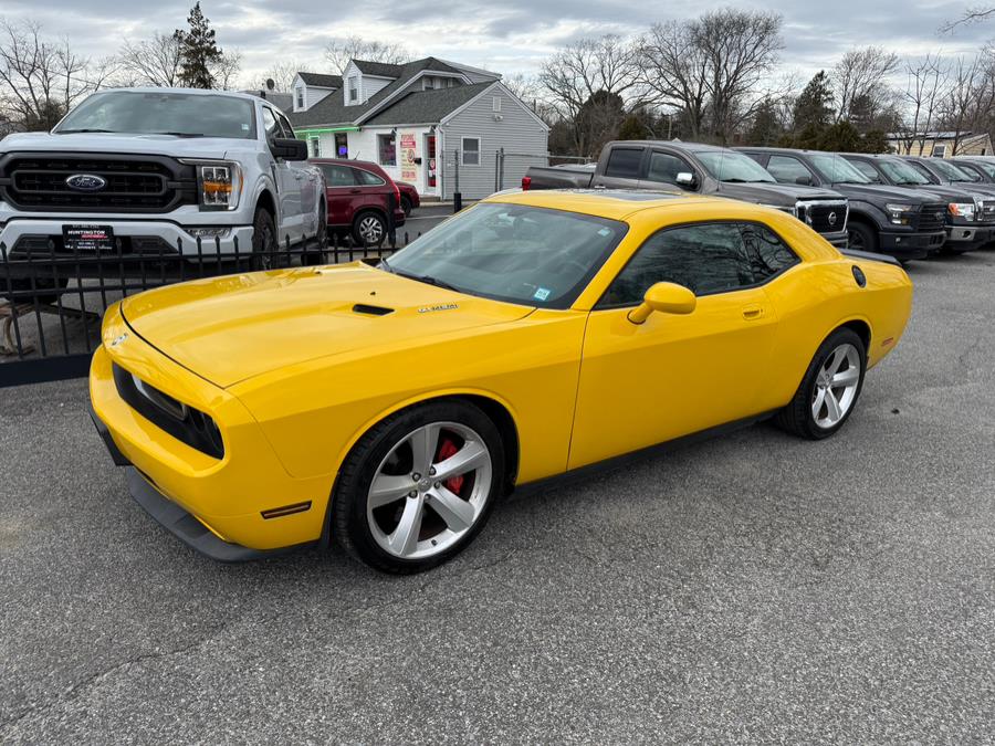 2010 Dodge Challenger SRT8 photo