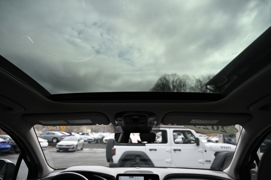 2023 Hyundai Santa Fe SEL AWD photo