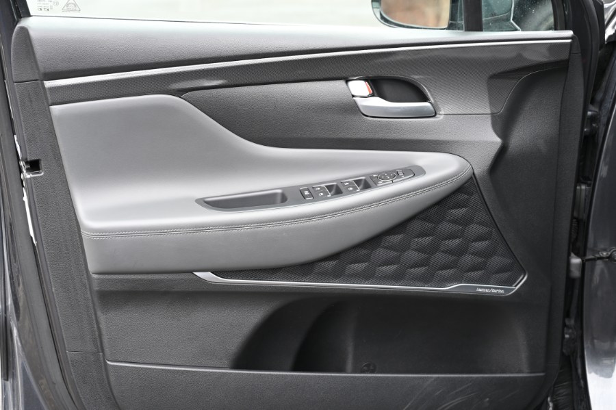 2023 Hyundai Santa Fe SEL AWD photo