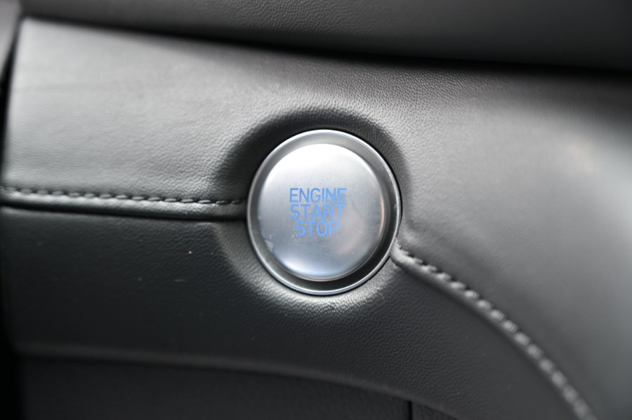 2023 Hyundai Santa Fe SEL AWD photo