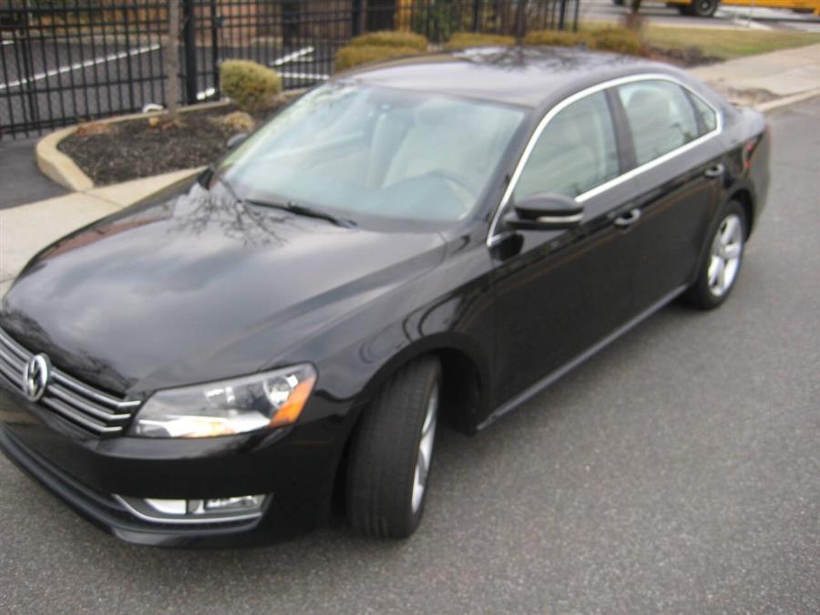 2015 Volkswagen Passat 1.8T Limited Edition 4dr Sedan photo