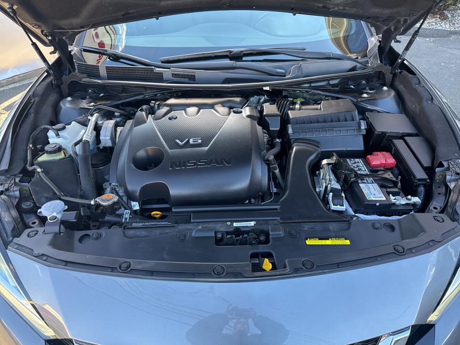 2019 Nissan Maxima SR photo