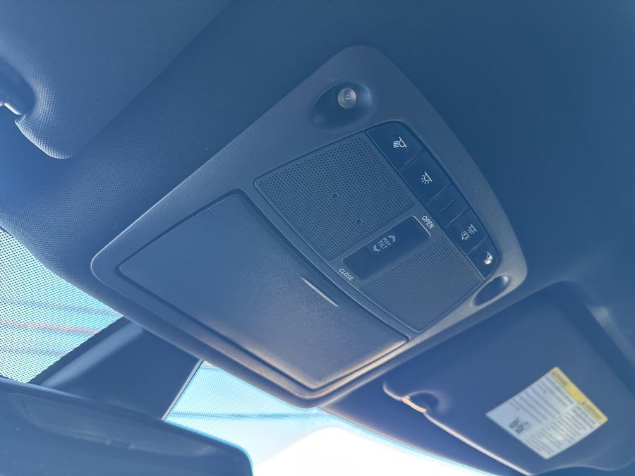 2019 Nissan Maxima SR photo
