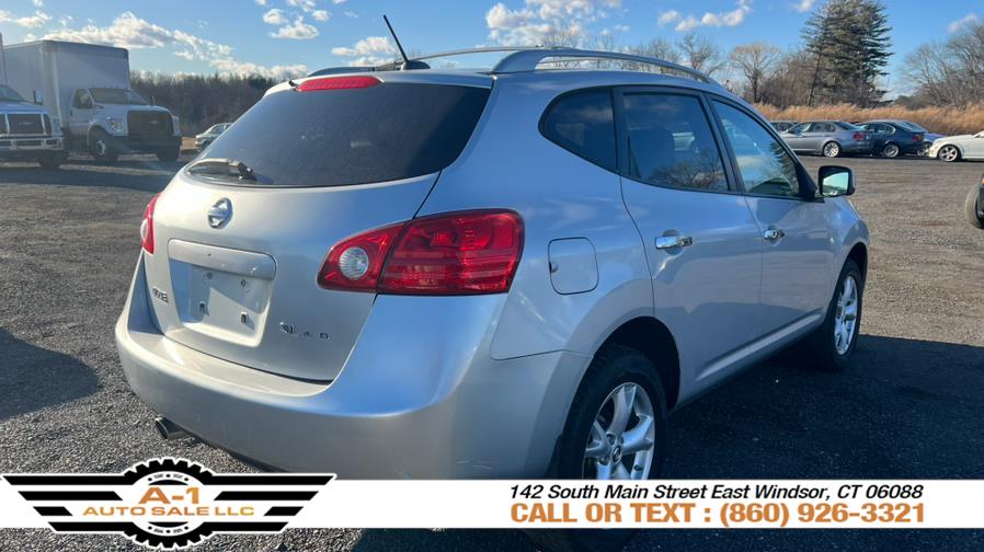 2010 Nissan Rogue S photo