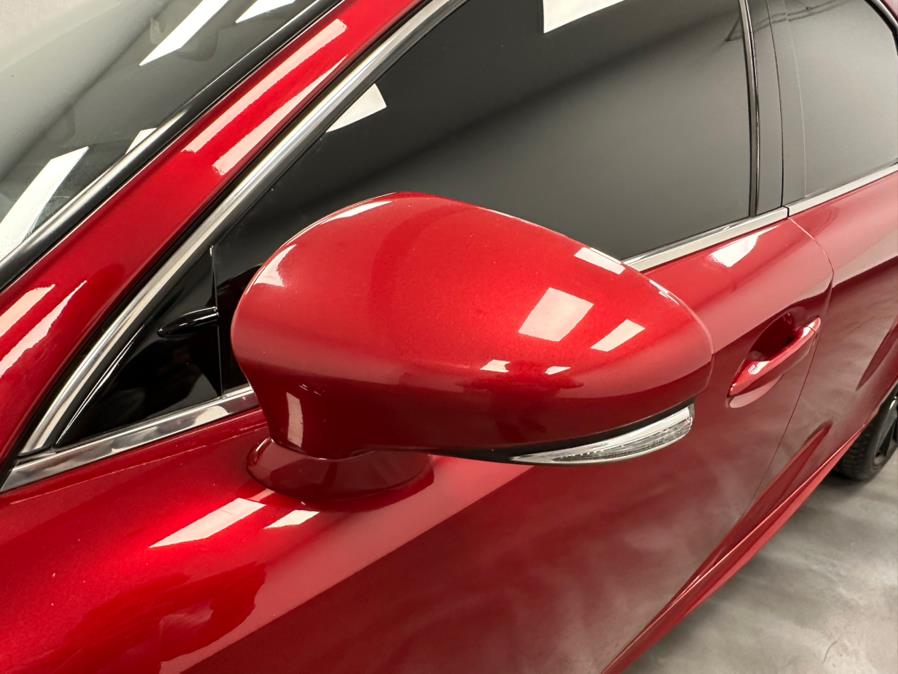 2015 Lexus IS 250 photo